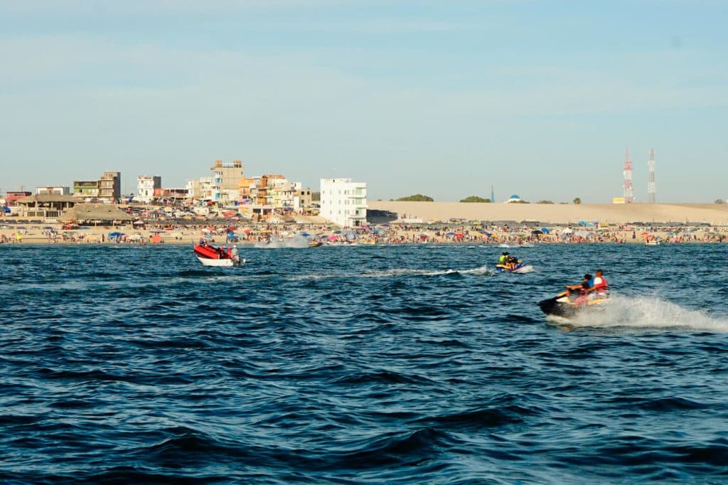 jet skiers in Peñasco