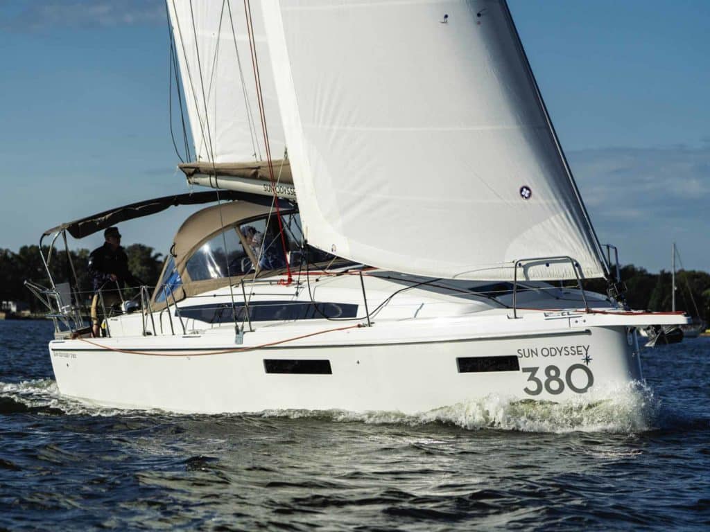 Sun Odyssey 380